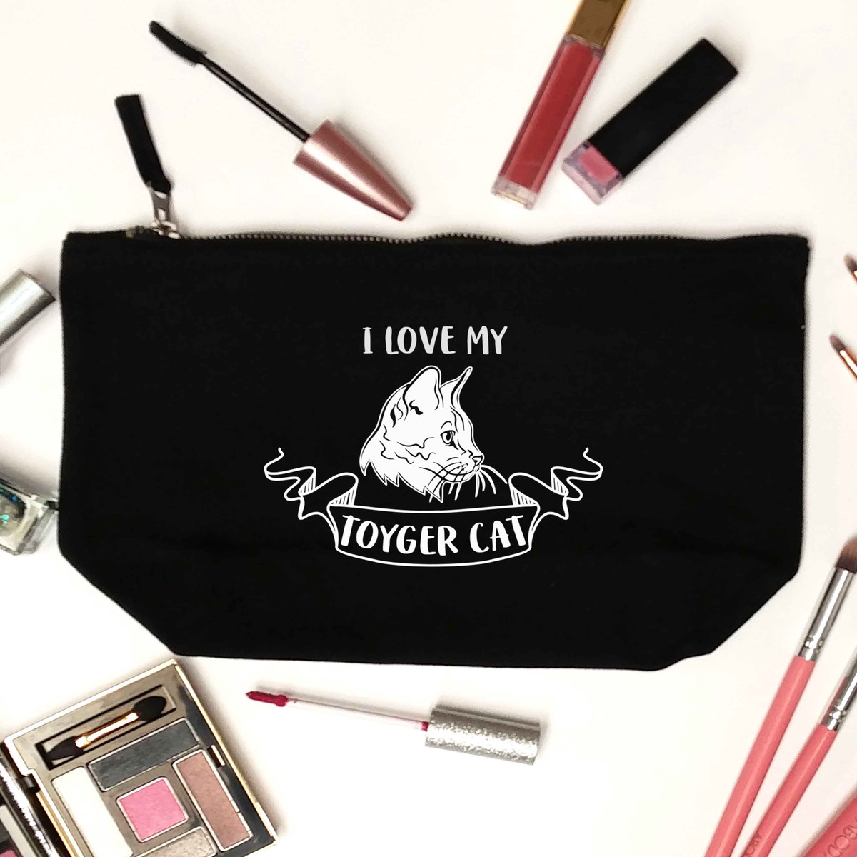 I love my toyger cat | Makeup / wash bag
